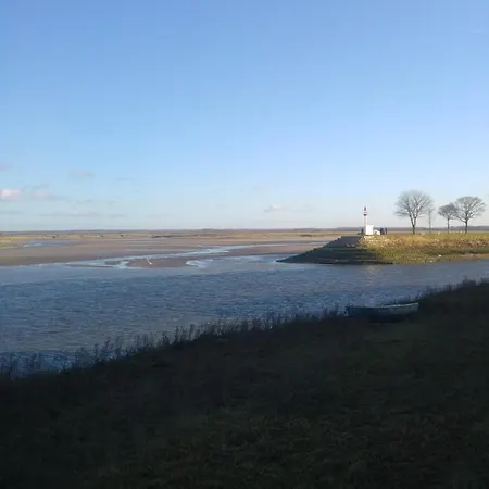 Holiday home Odyssee Sur Peniche Saint-Valery-sur-Somme