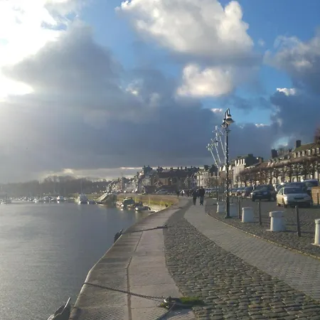 Odyssee Sur Peniche Saint-Valery-sur-Somme