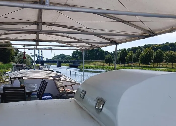 Odyssee Sur Peniche Holiday home Saint-Valery-sur-Somme