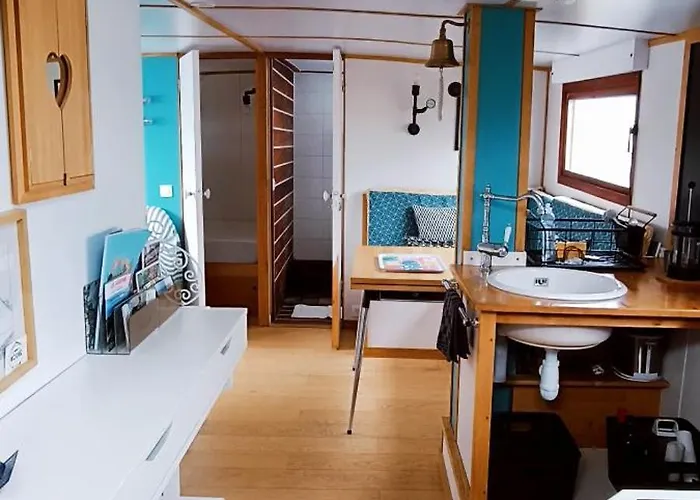 Holiday home Odyssee Sur Peniche Saint-Valery-sur-Somme